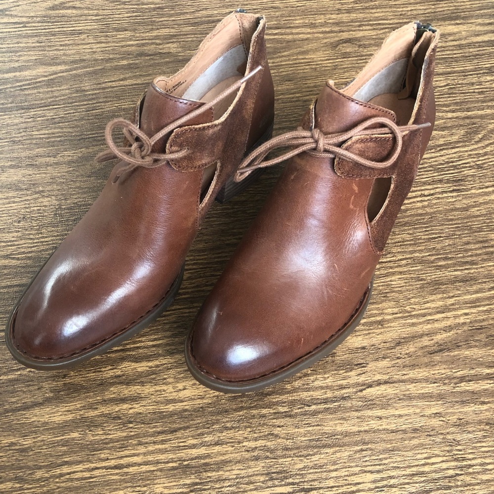 Born shoes